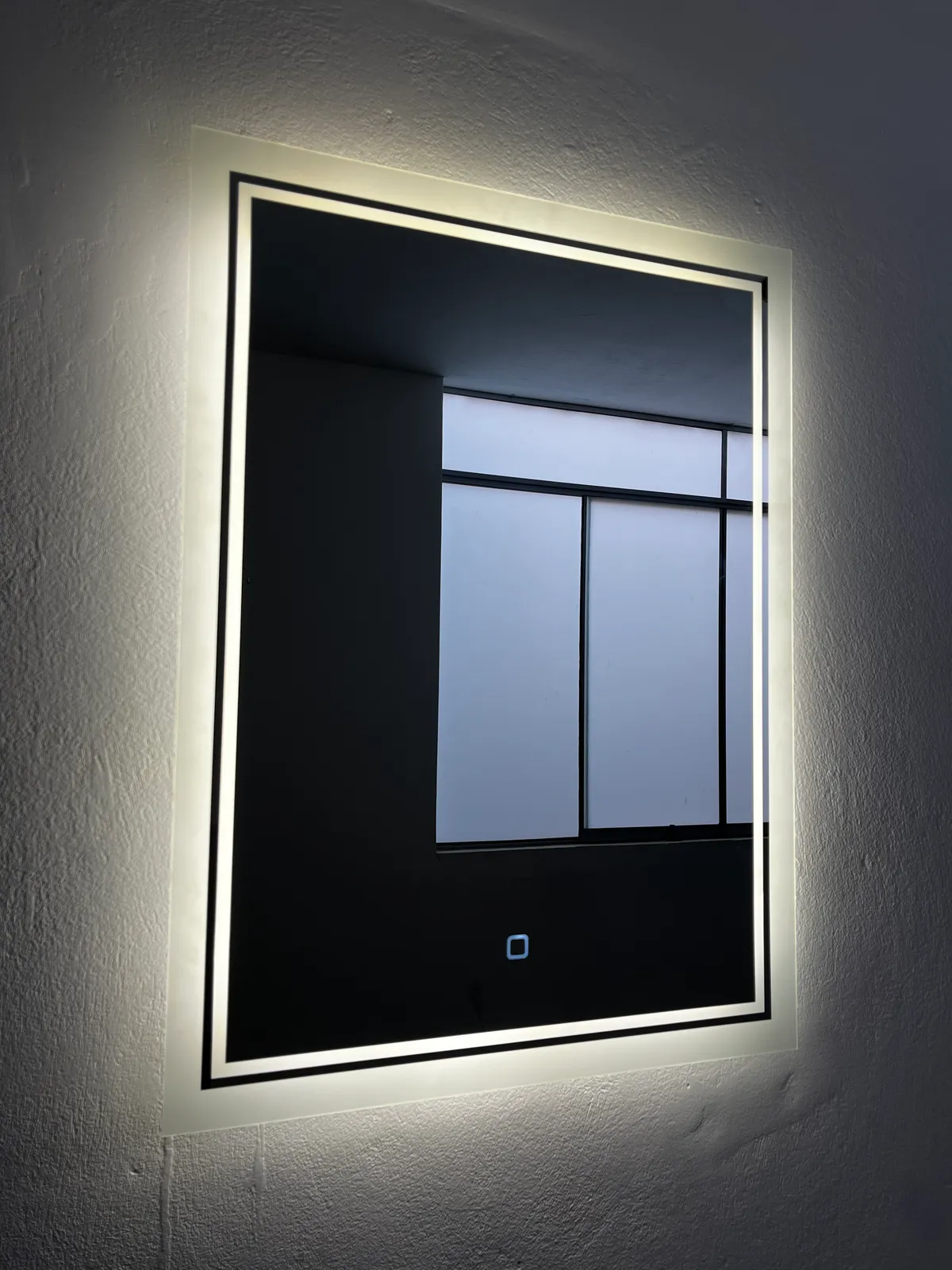 Espejo LED Ainara · Rectangular, 60 × 80 cm — Levano Home Perú