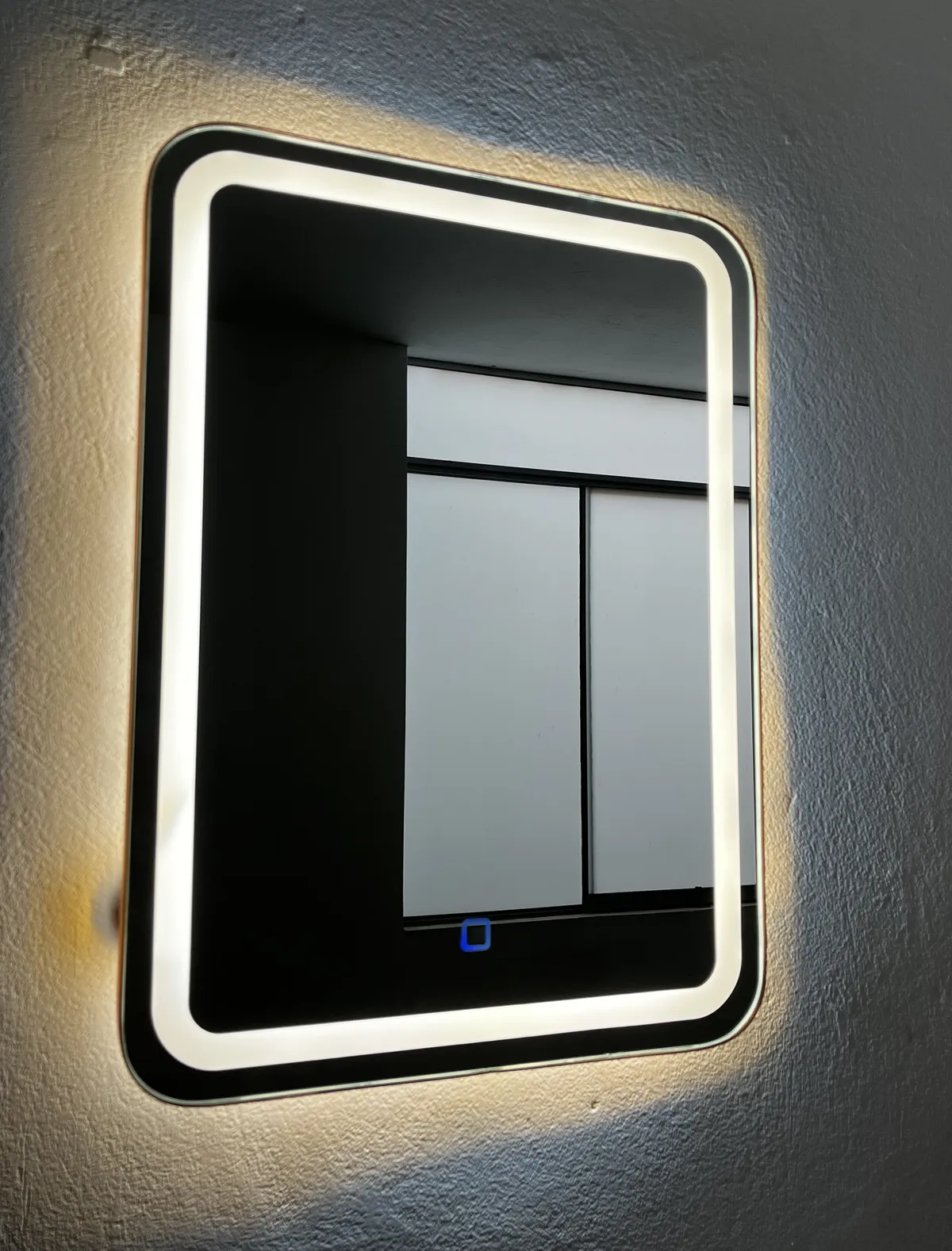 Espejo LED Arlet · Rectangular, 60 × 45 cm — Levano Home Perú
