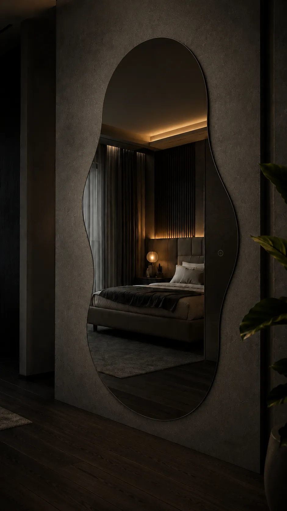 Espejo LED de forma orgánica en un dormitorio en penumbra
