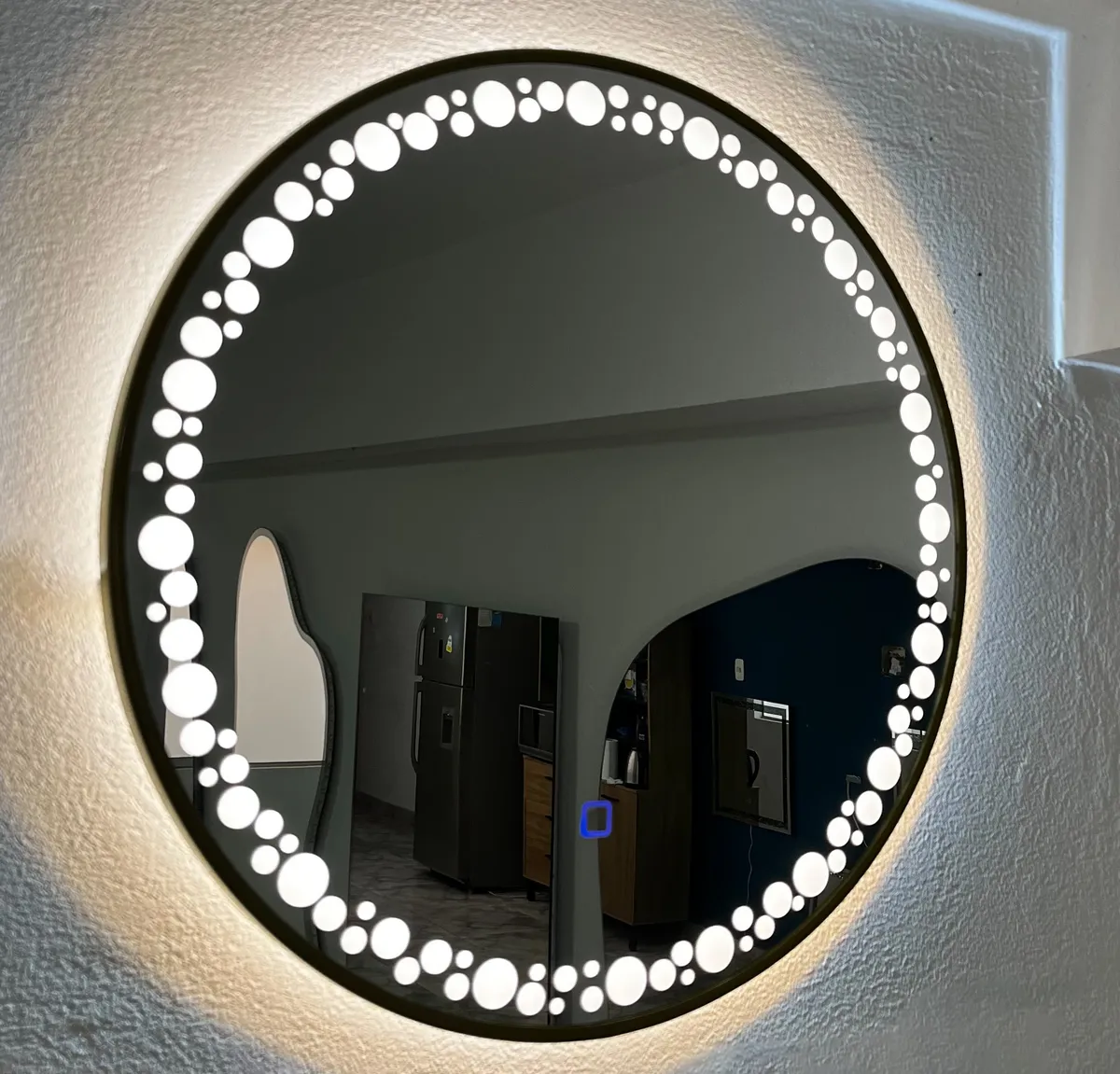Espejo LED Burbujas · Redondo, 60 cm de diámetro — Levano Home Perú