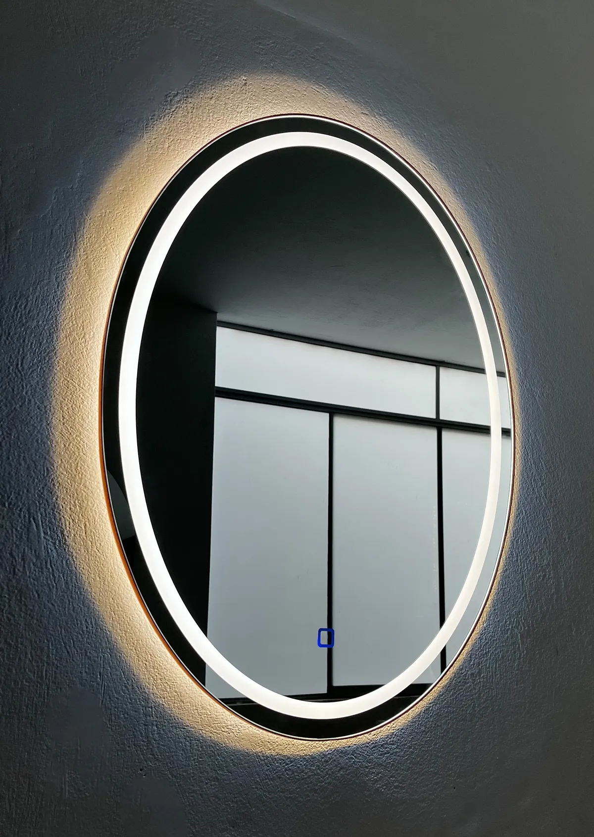 Espejo LED Emilia · Ovalado, 80 × 60 cm — Levano Home Perú