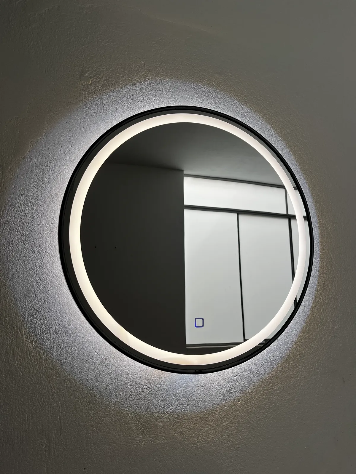 Espejo LED Sidney · Redondo, 60 cm de diámetro — Levano Home Perú